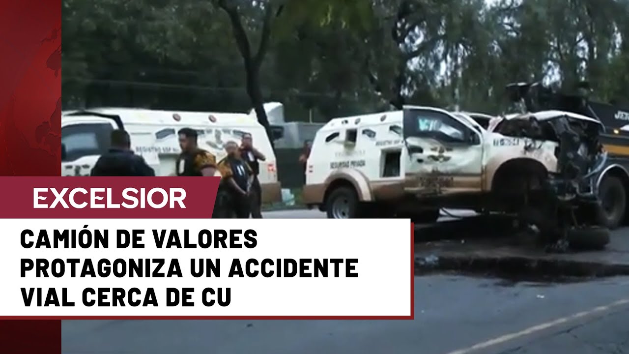 Cami&oacute;n de valores vuelca en Insurgentes Sur y derrama bolsas de dinero