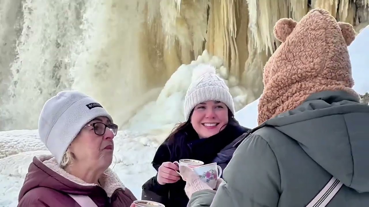 Frozen J&auml;gala Waterfall and Picnic Tour, Estonia