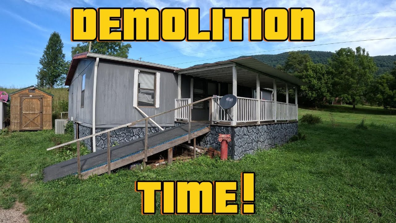 Mobile Home Demolition Using Kubota u35-4 Mini Excavator