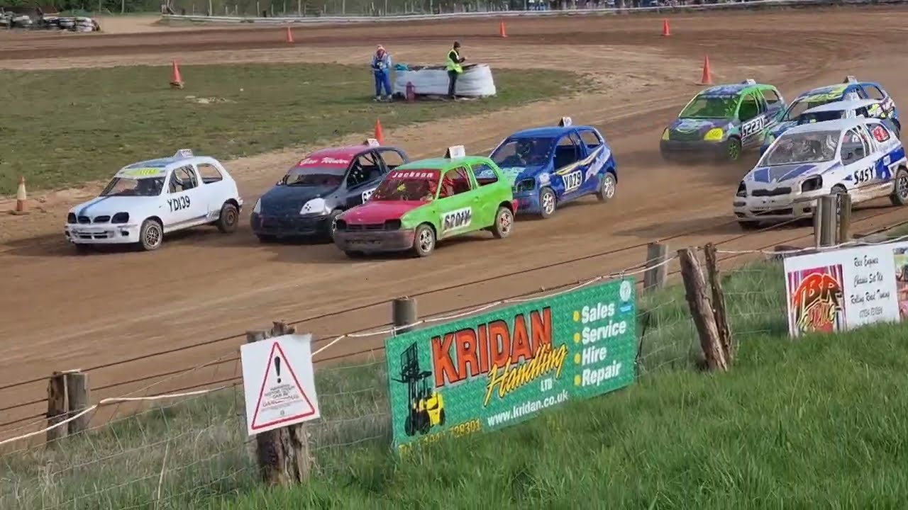 Scarborough Autograss Club 21st April 2024 Class 1 final re run