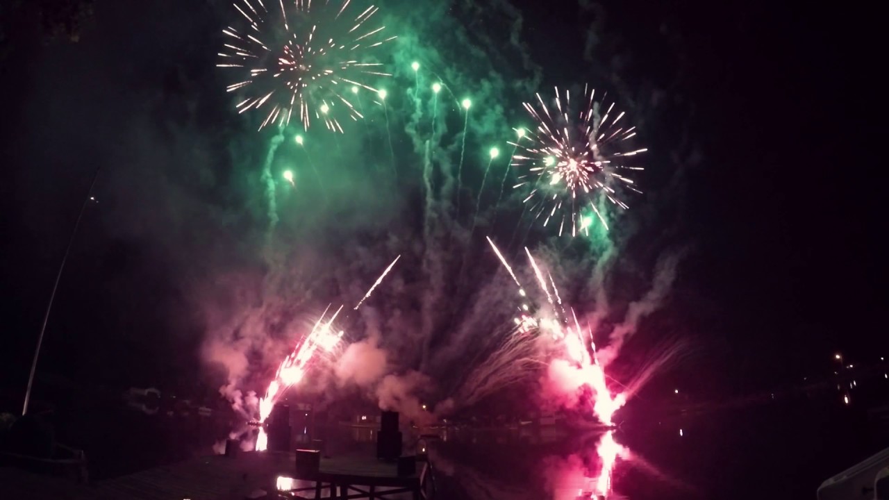 Light Up The Lake 2017 - 1.4g Pyromusical Finale