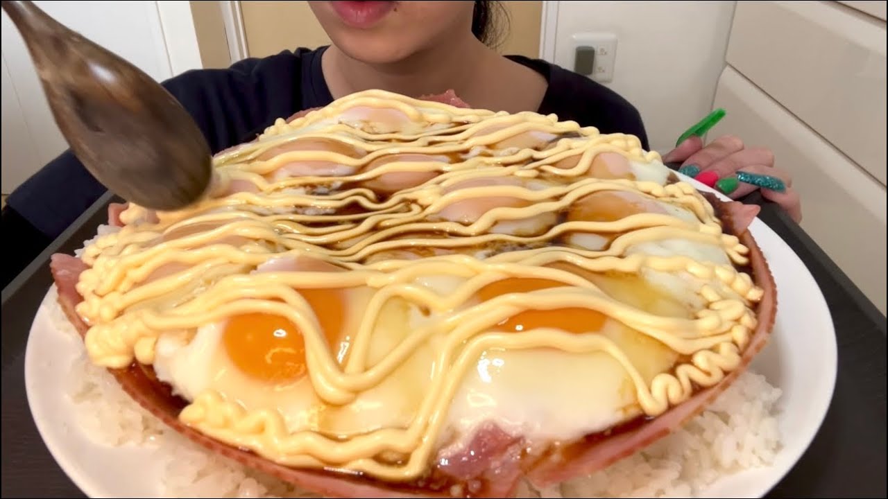 【ASMR，咀嚼音】Bacon and Egg Rice Bowl！ベーコンエッグ丼！