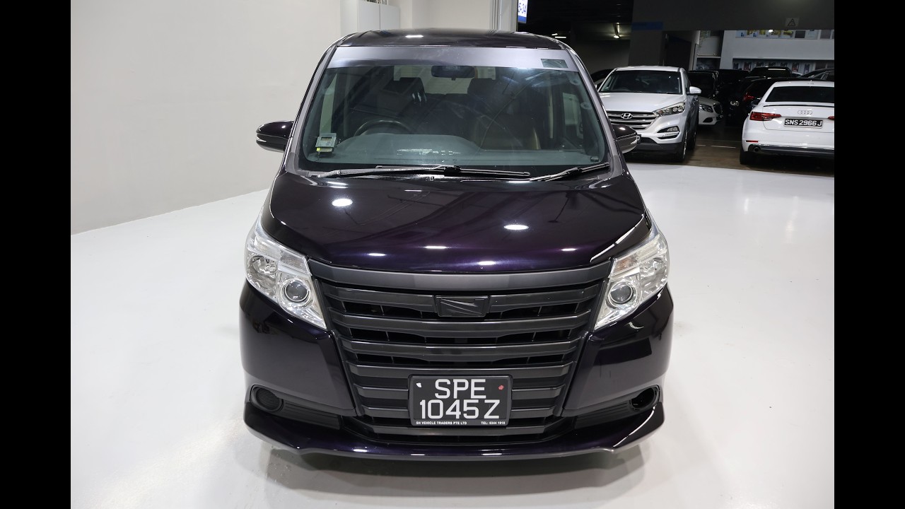 TOYOTA NOAH SPE1045Z YOM 2015