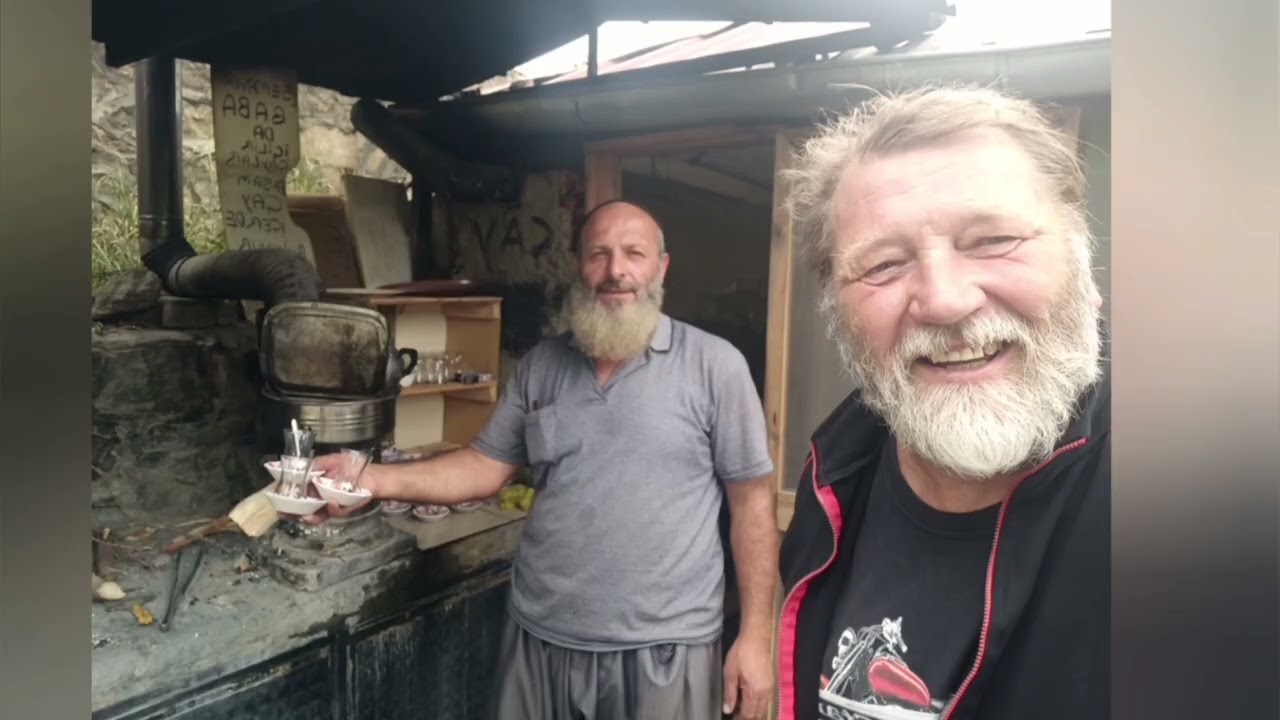 Mokří jezdci na Kavkaz ve 13 minutách, 10850 km