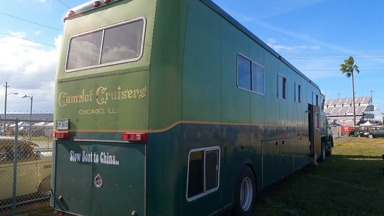#828AF Quick Flicks #3: 1975 F750 & Camper Trailer