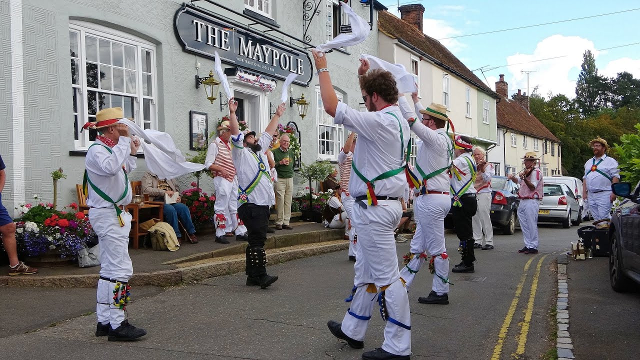 Thaxted Morris Men at the Maypole & The Star Inn | 28th August 2023 | Morris dancing