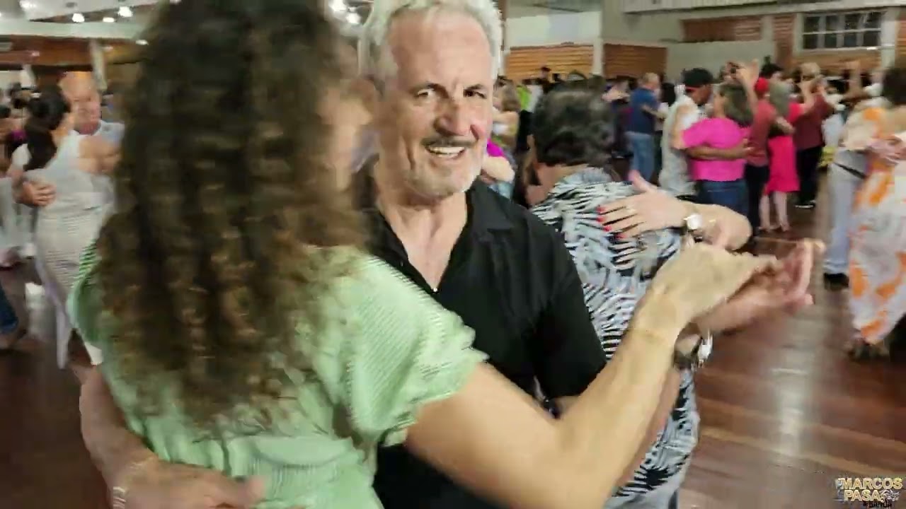 Lindas VALSAS Marcos Pasa Ao vivo No Bailão