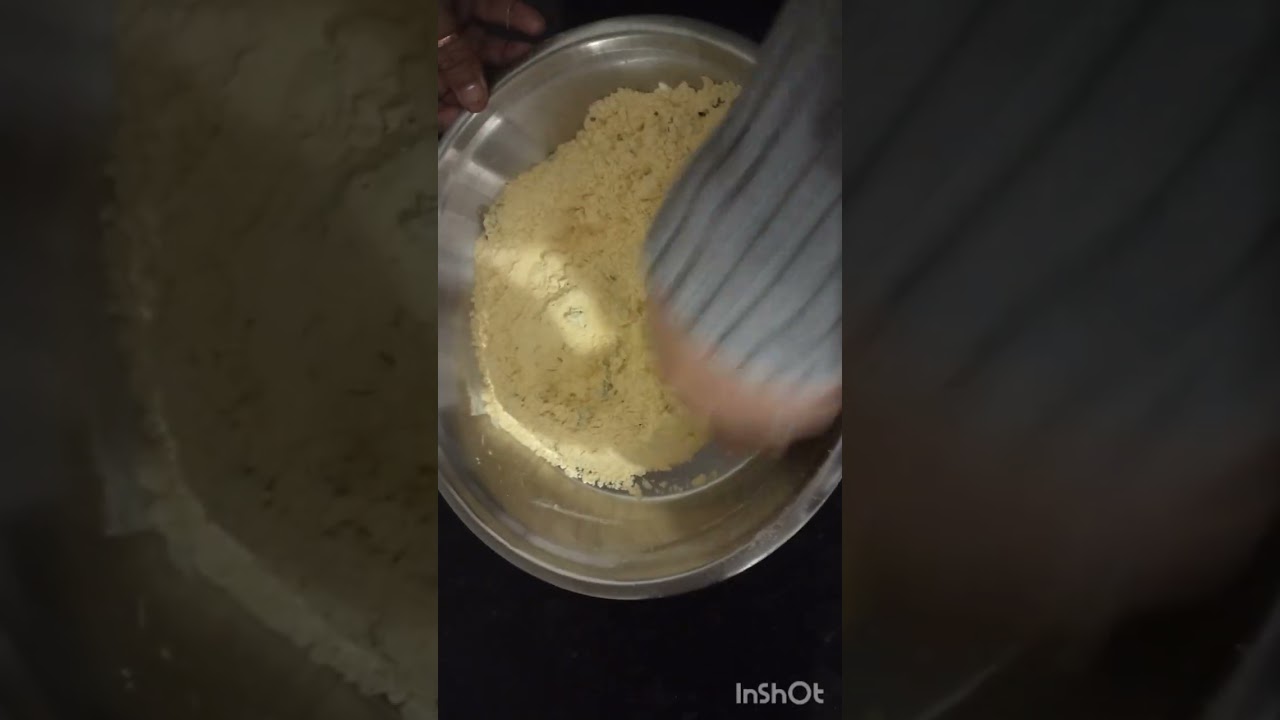 Makki ki roti methi ki bnai 🤤 