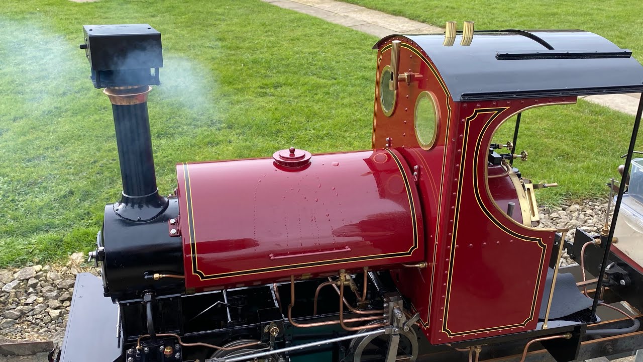 Sweet Pea does Fosseway miniature railway.