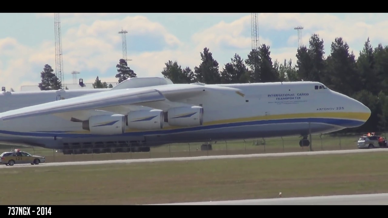 Extremly short takeoff! - Antonov An-225 Crazy Takeoff from Oslo Gardermoen