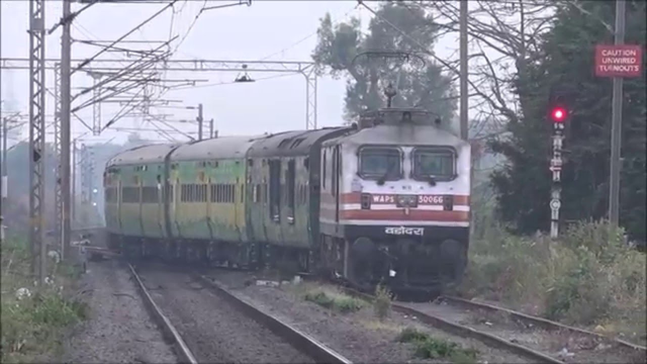 Mighty Yuva Express Sidelined & Overtaken by Mumbai Rajdhani Express !!!