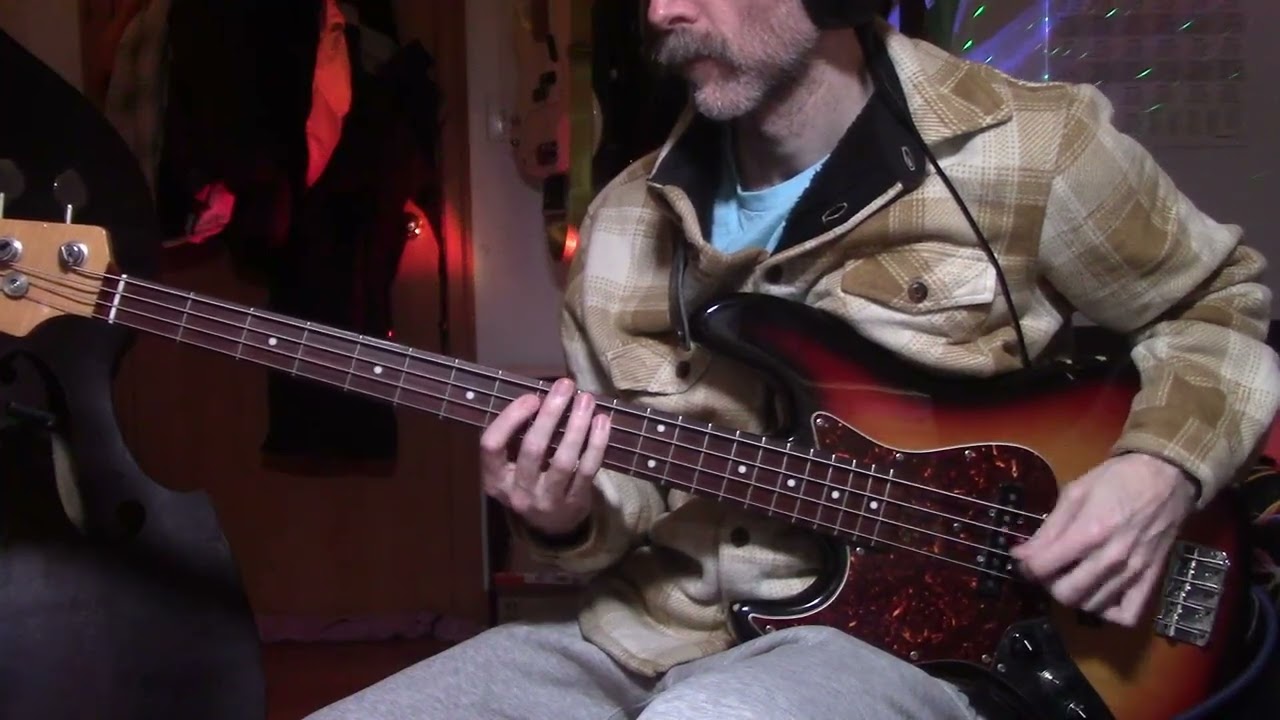 ISOLATED BASS TRACK for Robin Gibb - Boys Do Fall In Love (bass cover)