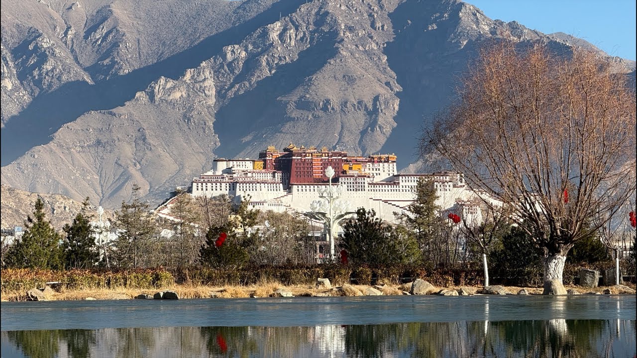 Climbing Nanshan Mountain in Lhasa