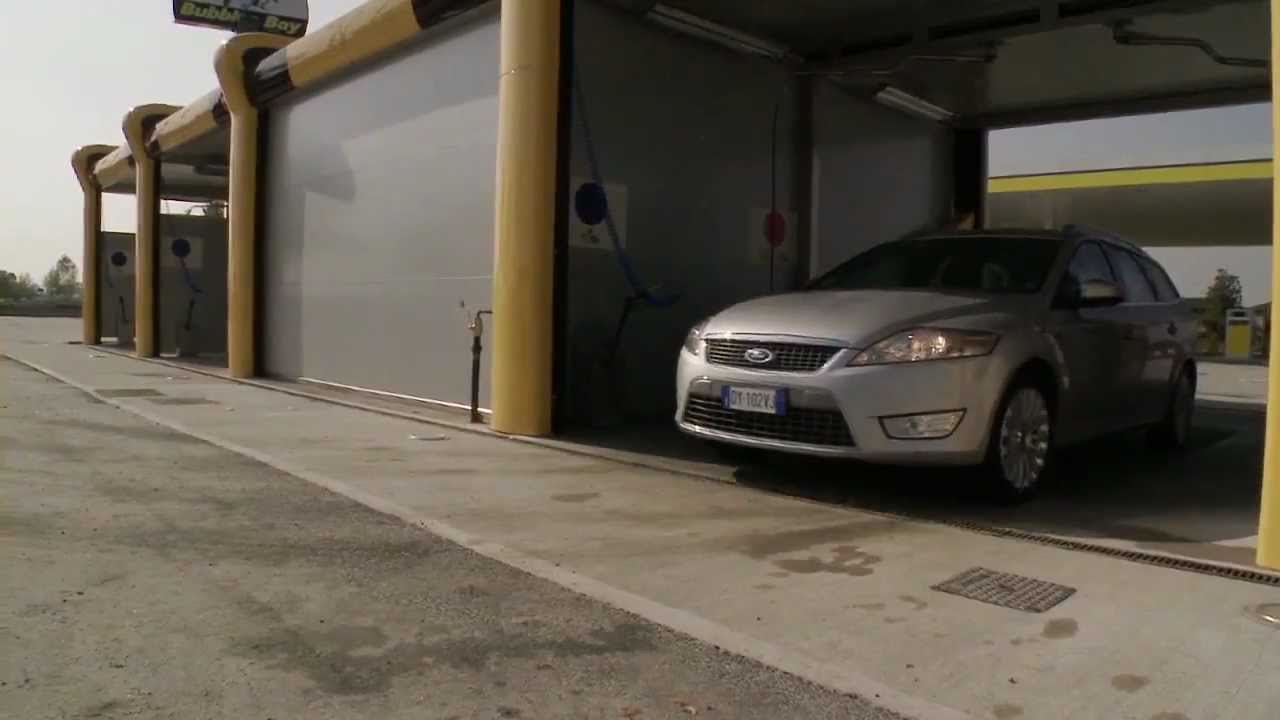 AUTOLAVAGGIO A PISTE SELF-SERVICE AQUARAMA BUBBLE BAY