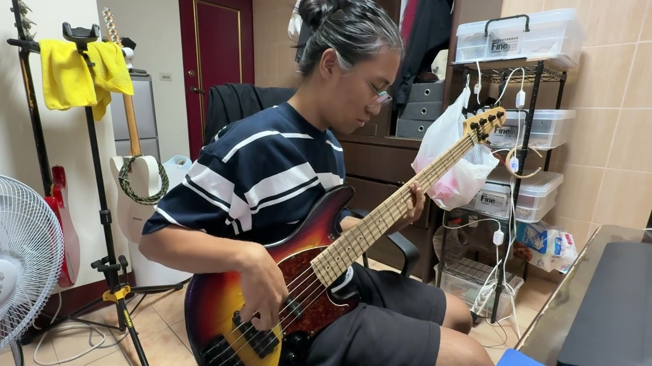 IVE - Stuck In Your Head (bass cover)
