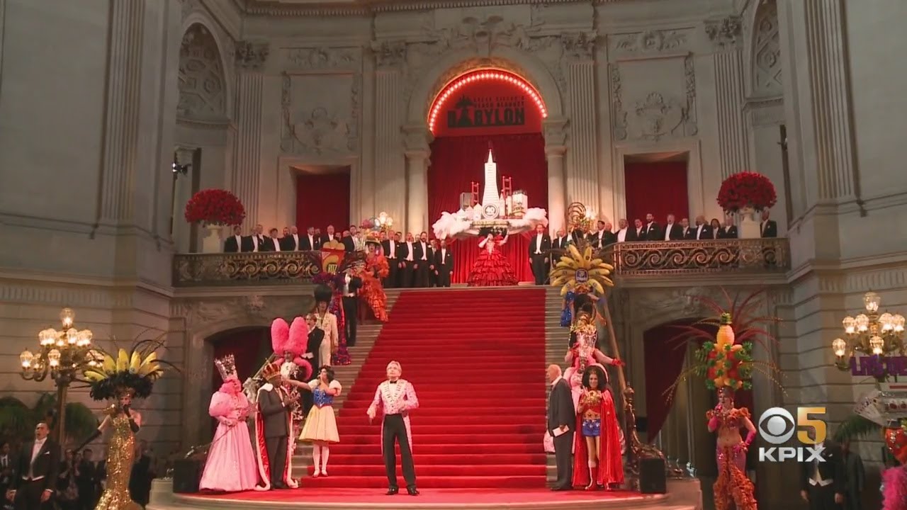 San Francisco's Famed Beach Blanket Babylon To End After 45 Year Run
