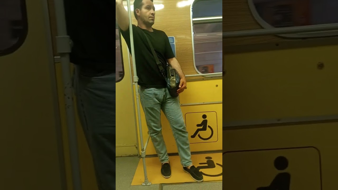 Metroda səfər : ( Əhmədli - Neftçilər )