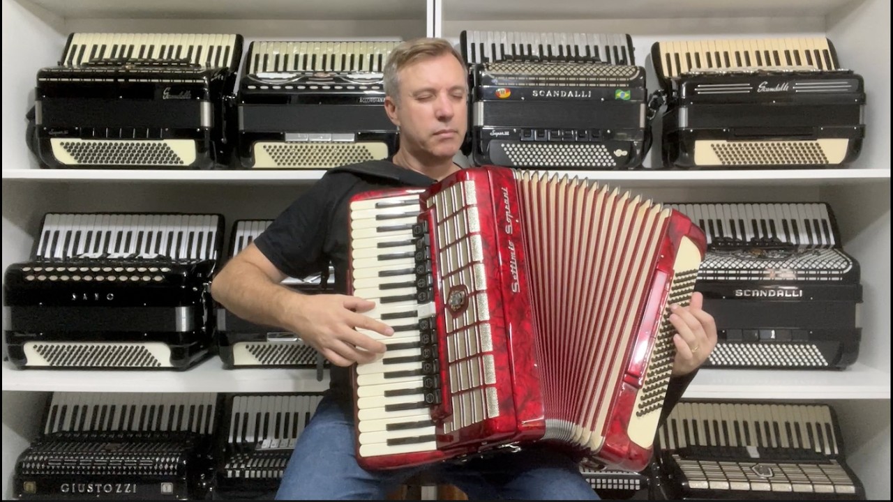 Acordeon Settimio Soprani - Quarta de Voz - 13/6 Registros - 11.6 kg - 48 cm