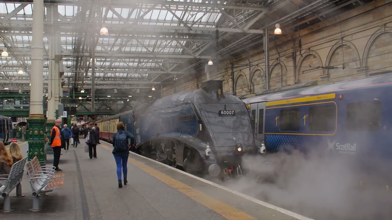 60007 Sir Nigel Gresley at Edinburgh Waverley on the Edinburgh Summer Explorer 15/09/2025