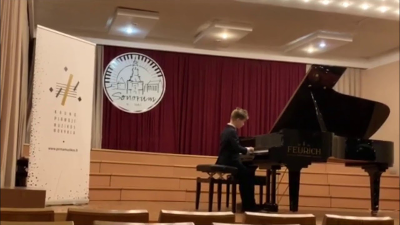 Aronas Ruminas.  3 Klasė . Yoshinao Nakada . Etude Allegro.