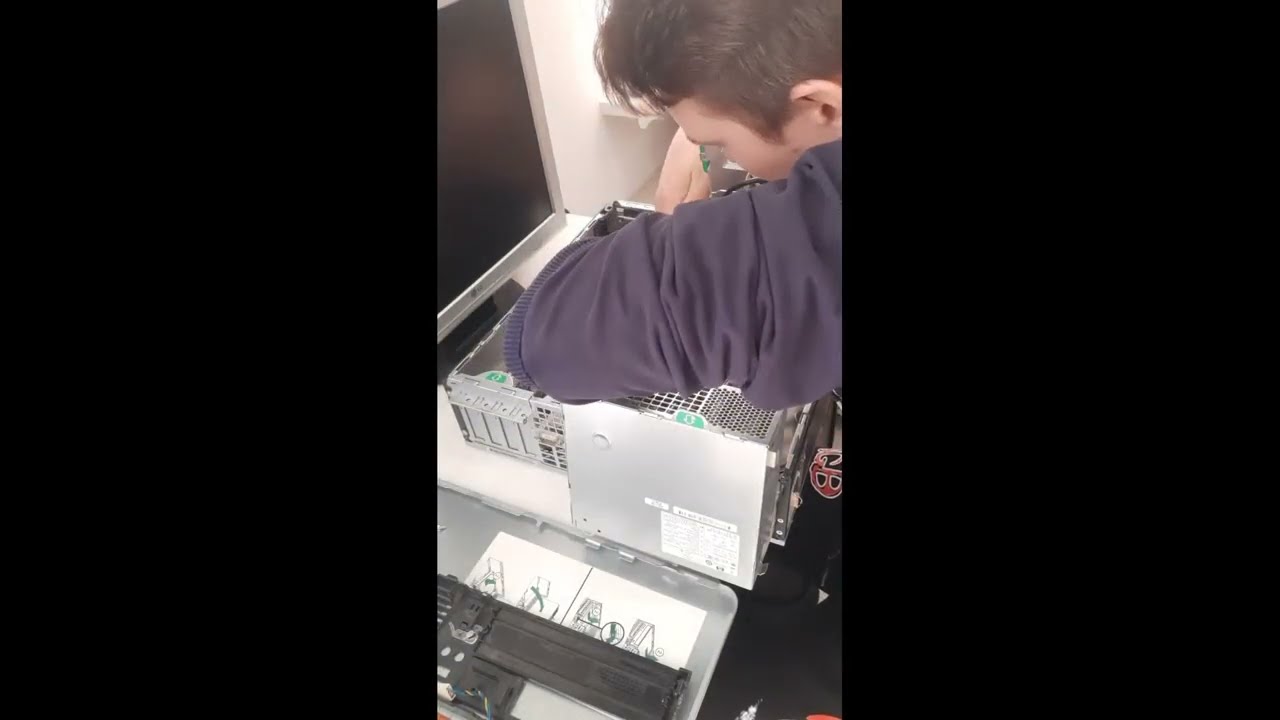 Разбираем HP Compaq DC7800 для последующего апгрейда и покраски корпуса