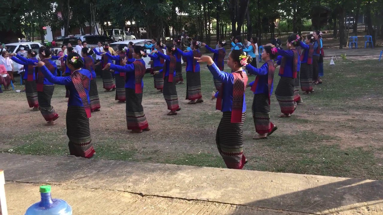 รำฉลองกองกฐินวัดกลางธรรมนิมิตอำเภอกระนวน