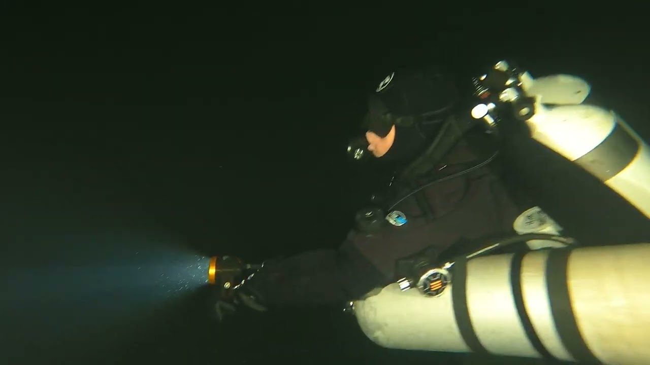 Elefante Bianco cave diving