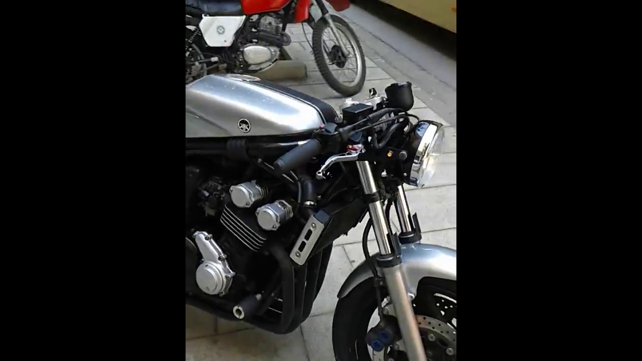 FZS 600 custom by Argi