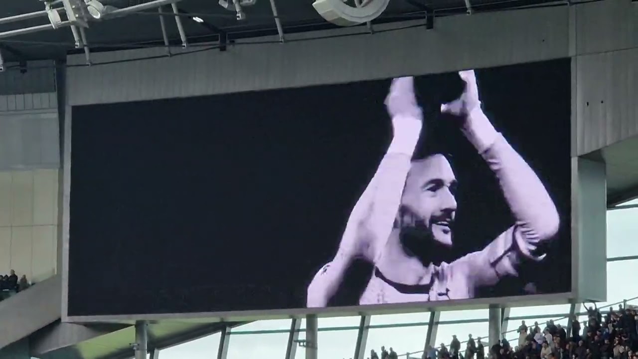 Tottenham v Arsenal Pre match atmosphere!