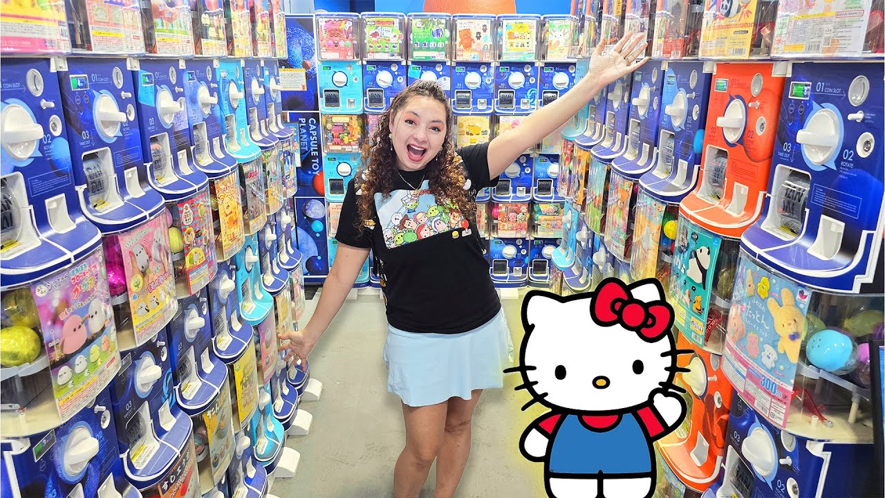 Playing ONLY Sanrio Mystery Gashapons!
