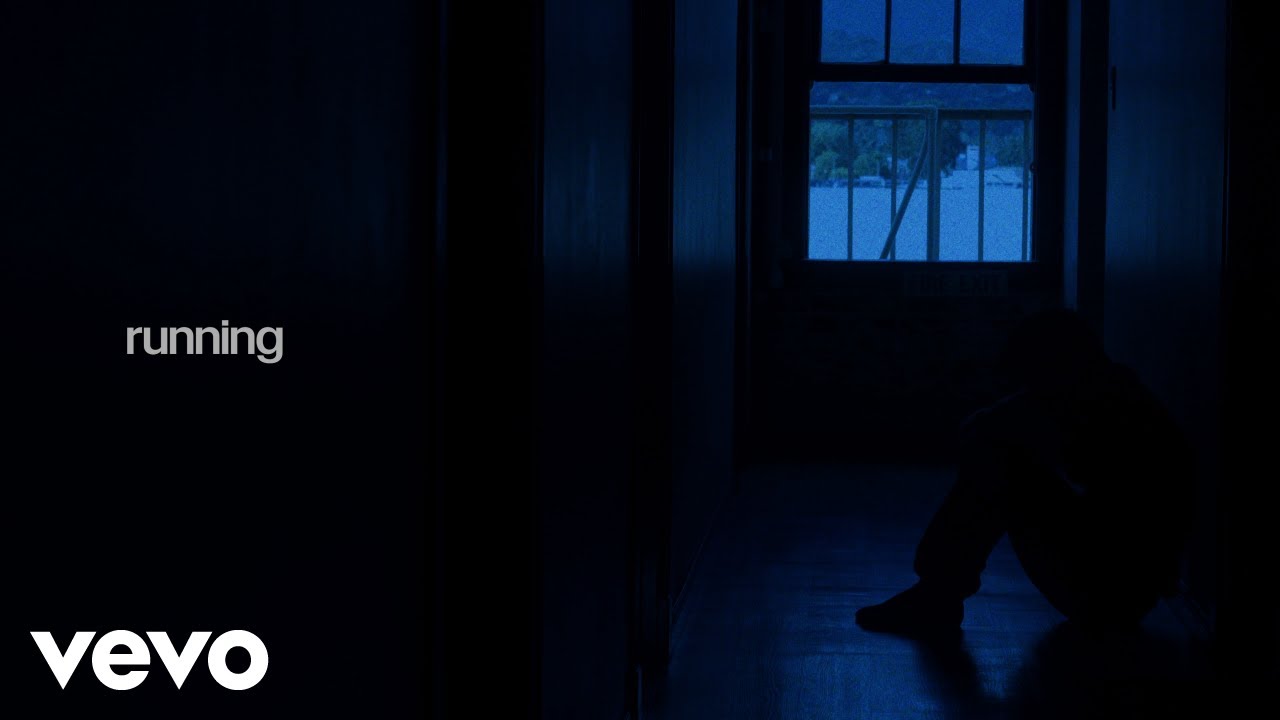 Camylio - running (Official Lyric Video)