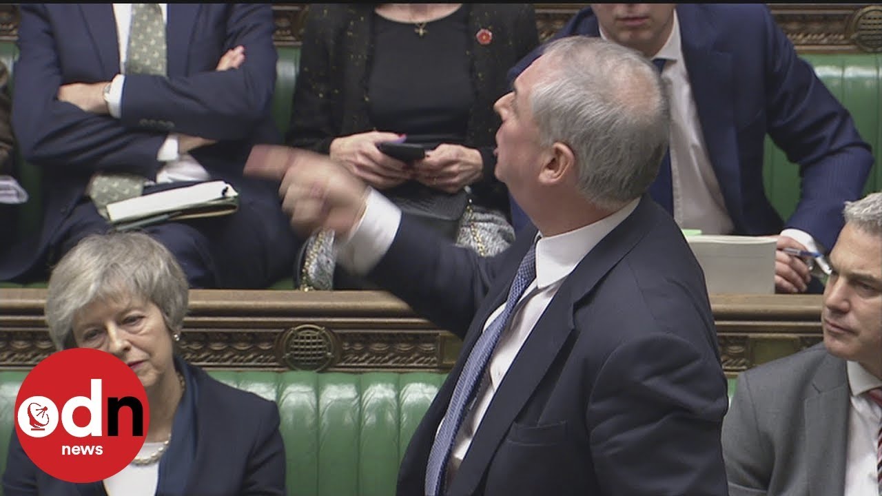 Geoffrey Cox: 'You are not children in the playground!'