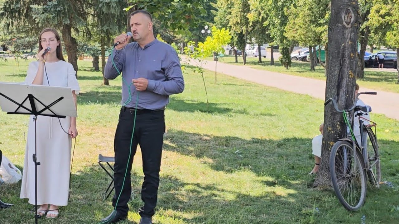 Іван  Віта Бузян ,,Над колискою співала''
