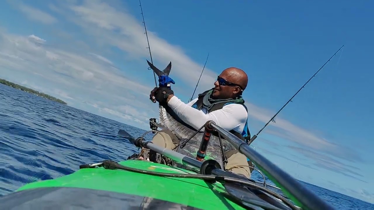 big wave fishing kayak fisherman Mauritius🇲🇺.