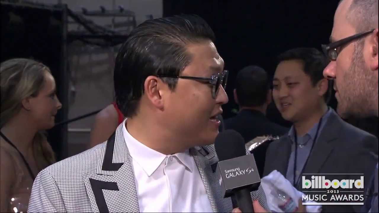 Madonna - Backstage at the Billboard Music Awards - Psy, Celine Dion, Jason Derulo, Ke$ha, Cee Lo