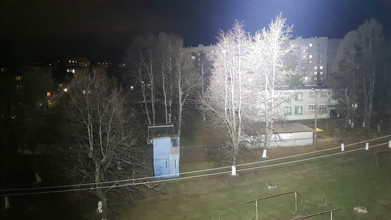 Сравнение Sofirn Q8 Pro, Q8 Plus, и Haikelite HK08 в городском дворе.