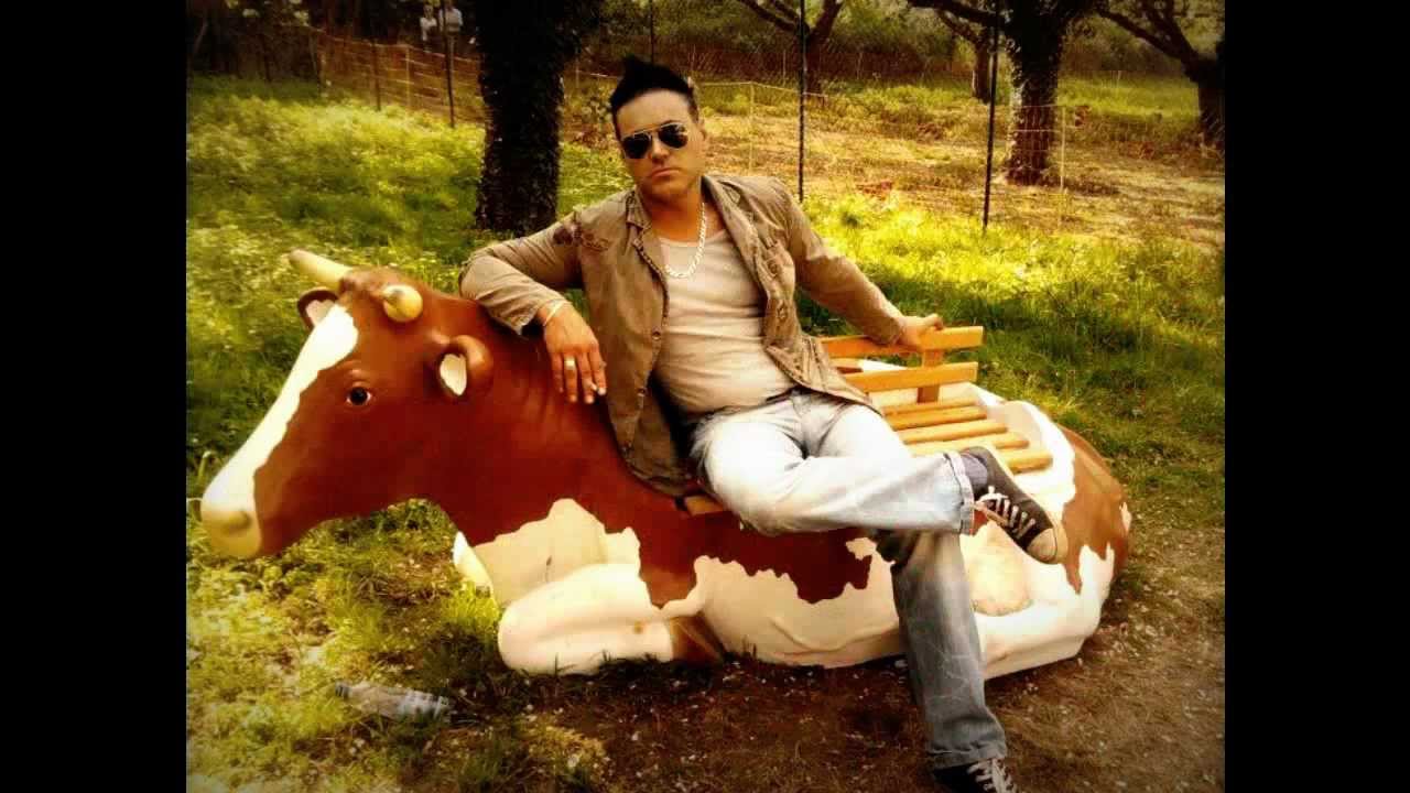 schöne kleine ralia mit Dolce & Gabbana dika liebe latscho
