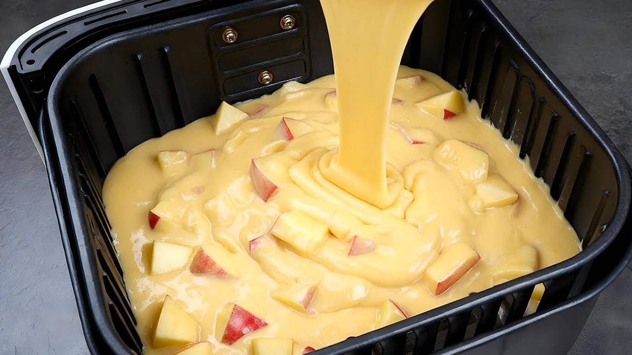 Easy Air Fryer Apple Pie That Melts in Your Mouth!