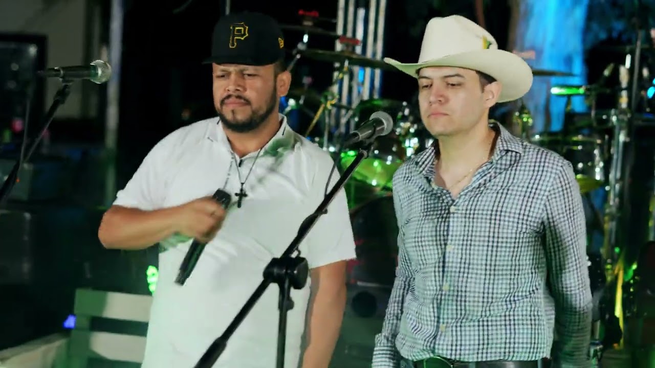 OSCURO Y PRIETO - Fortaleza Norte&ntilde;a De MXL, Yoremes De Sinaloa, Juan El Buchon, Grupo Historia