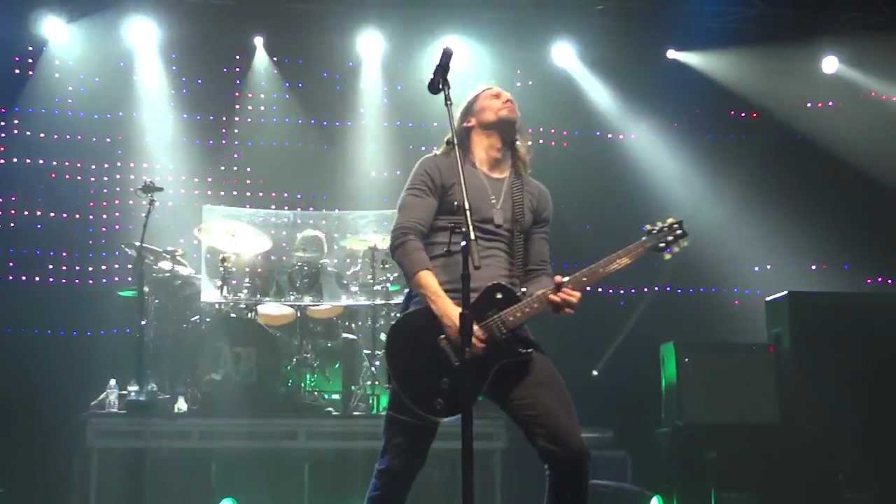 Alter Bridge ~ Jazz skit & ISOLATION ~ Metro Radio Arena Newcastle 26.11.11