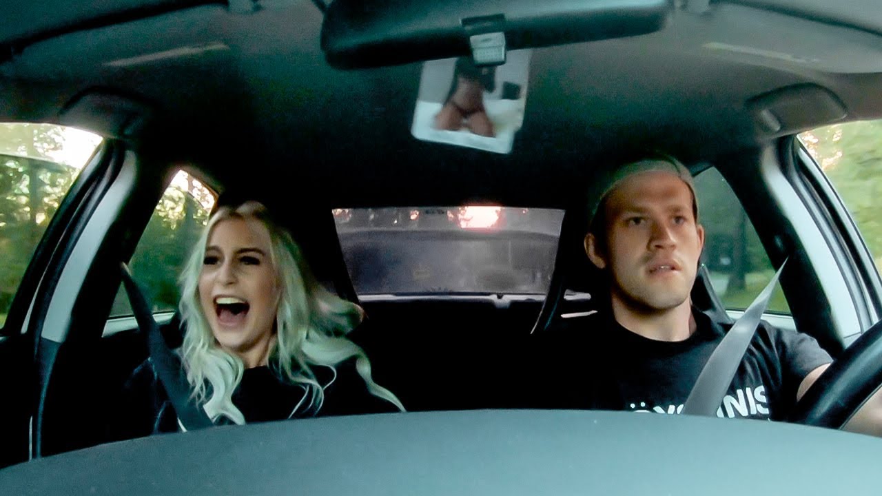 Girlfriend's Sister Reaction to my 700WHP Evo!