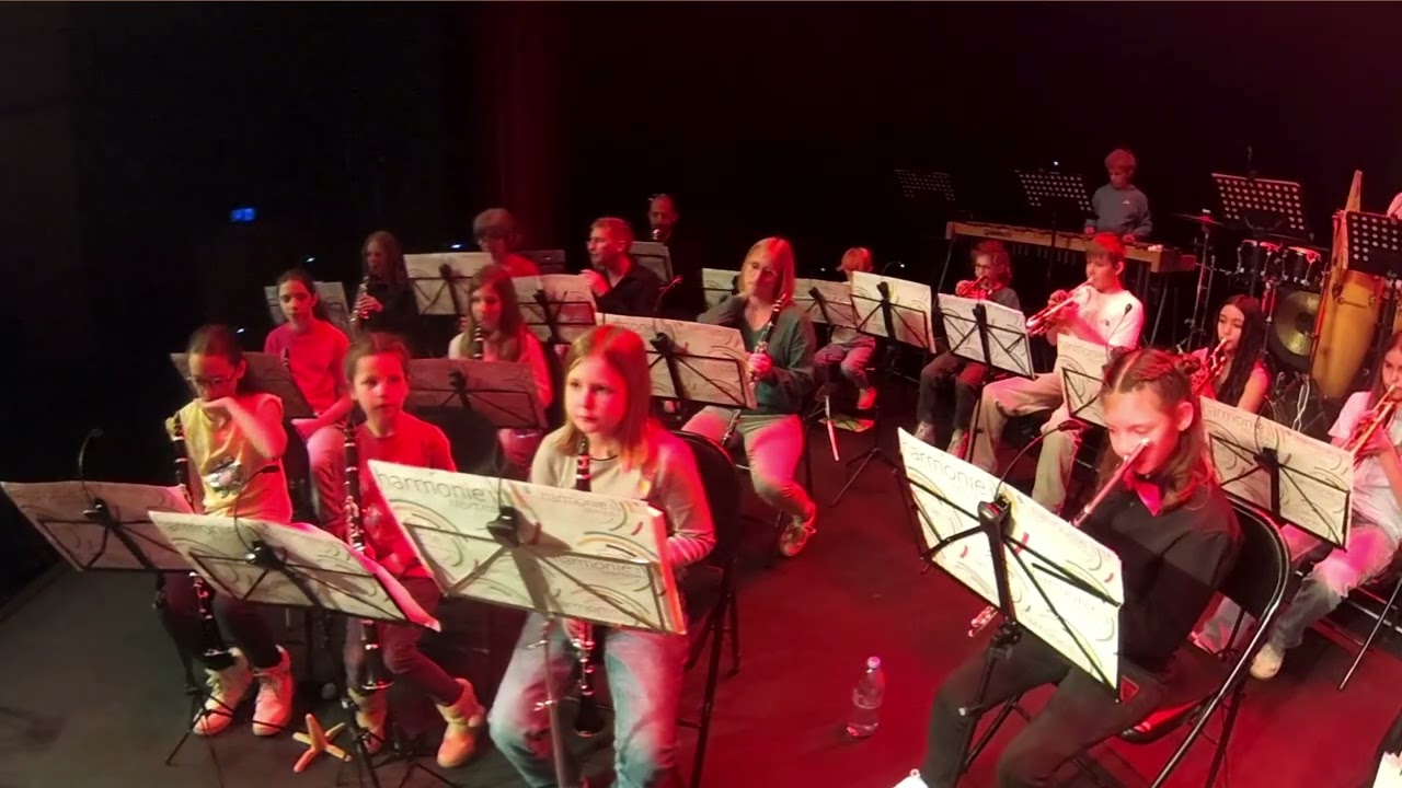 05-Oye Como Va - arr. Michael Brown