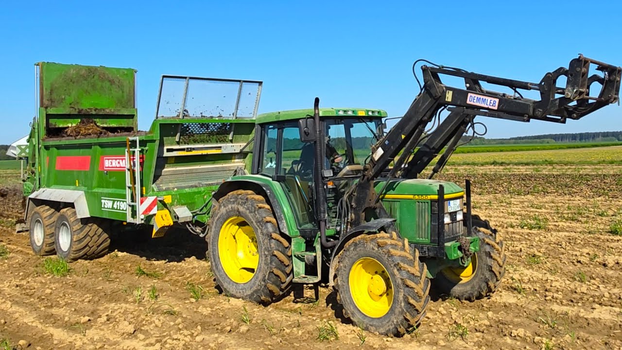 John Deere 6300 Turbo mit Bergmann TSW 4190 S Stalldungstreuer beim Mist ausbringen