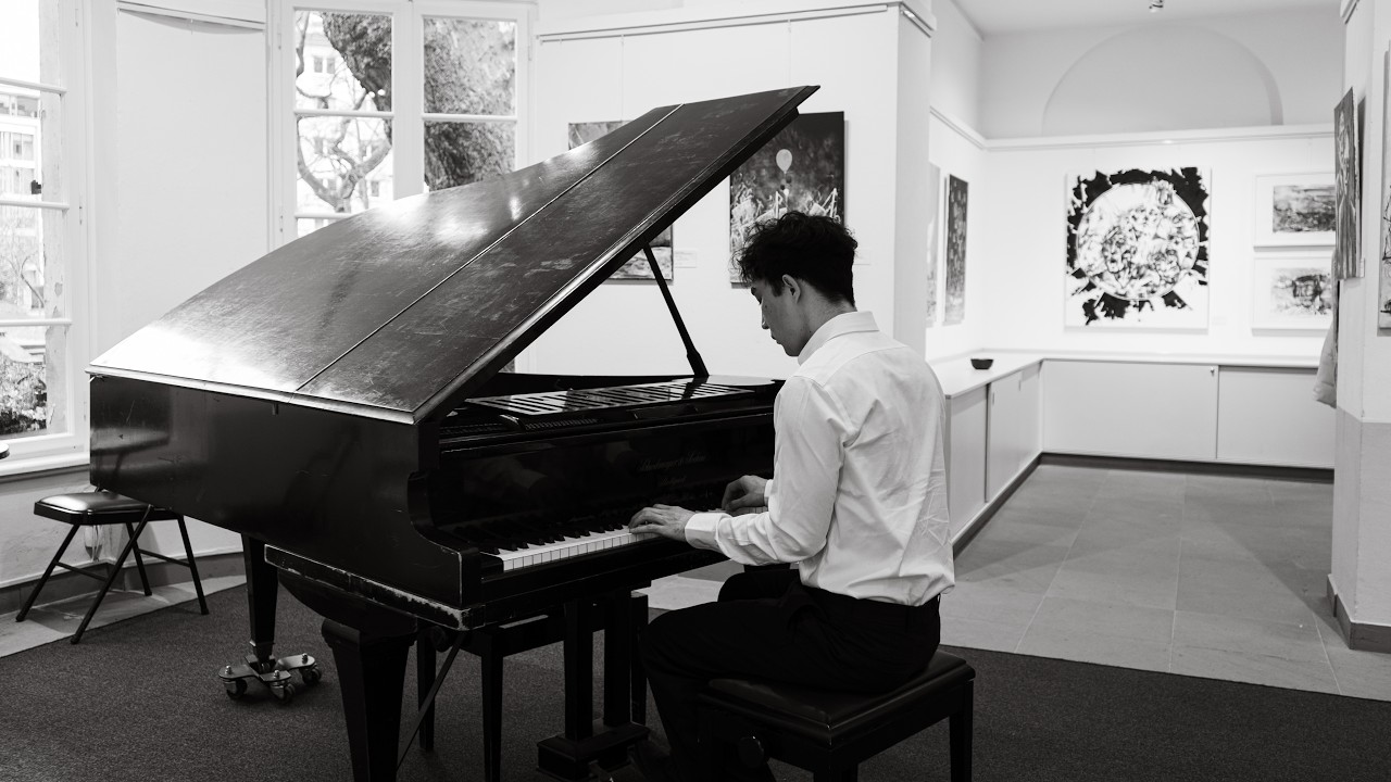 LMLY (Live Piano) | Frankfurter Künstlerclub