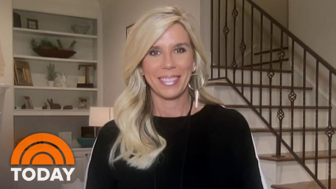 Meet Sarah Thomas, The 1st Woman To Officiate A Super Bowl | TODAY