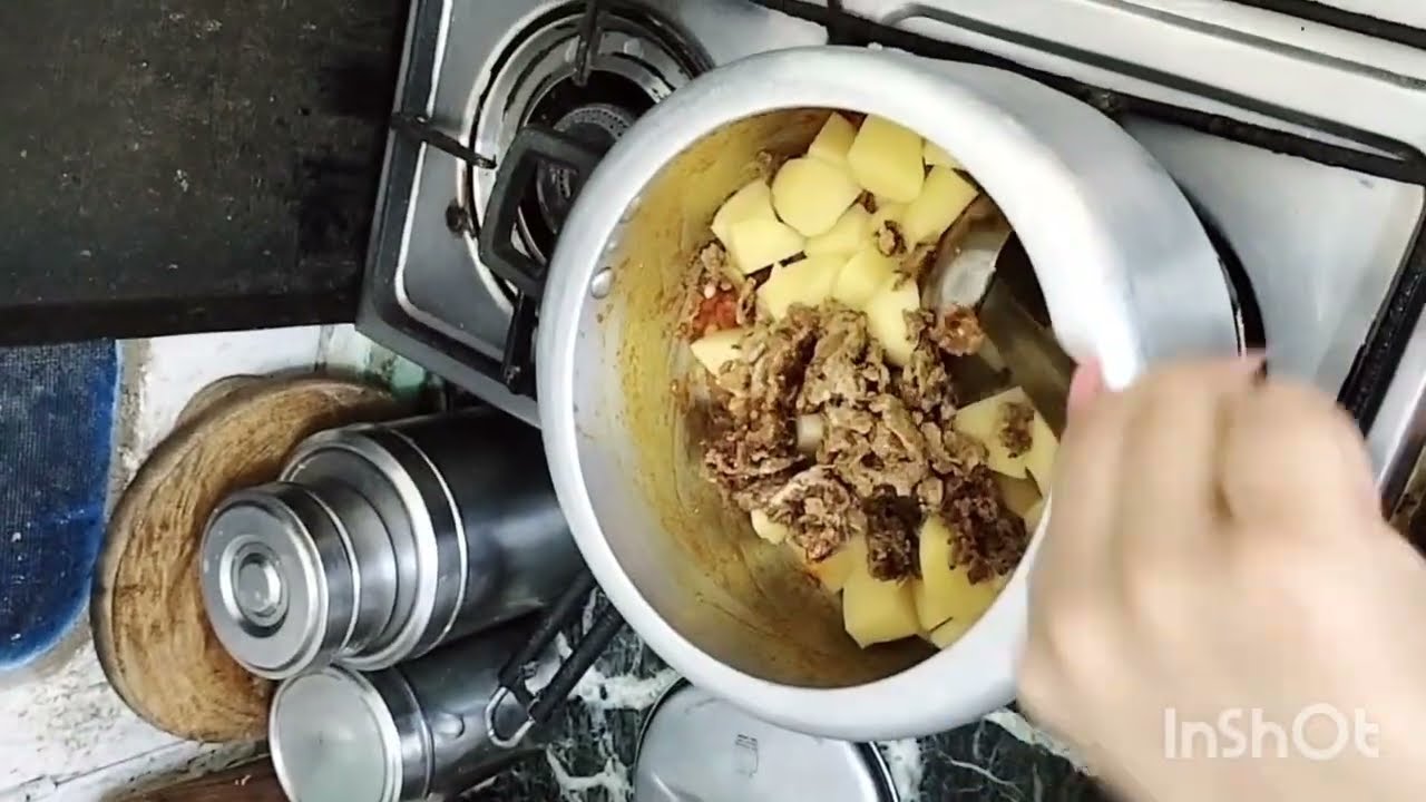 Alloo vari ki delicious recipe 😋😋