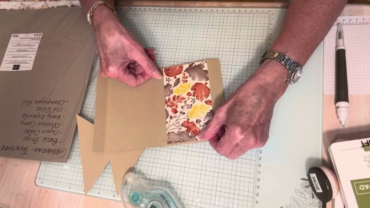 Тревис, 29 августа 2025 г., Stampin’ Up! Треугольная открытка с забавным складыванием