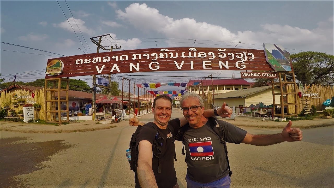 VANG VIENG -LAOS-