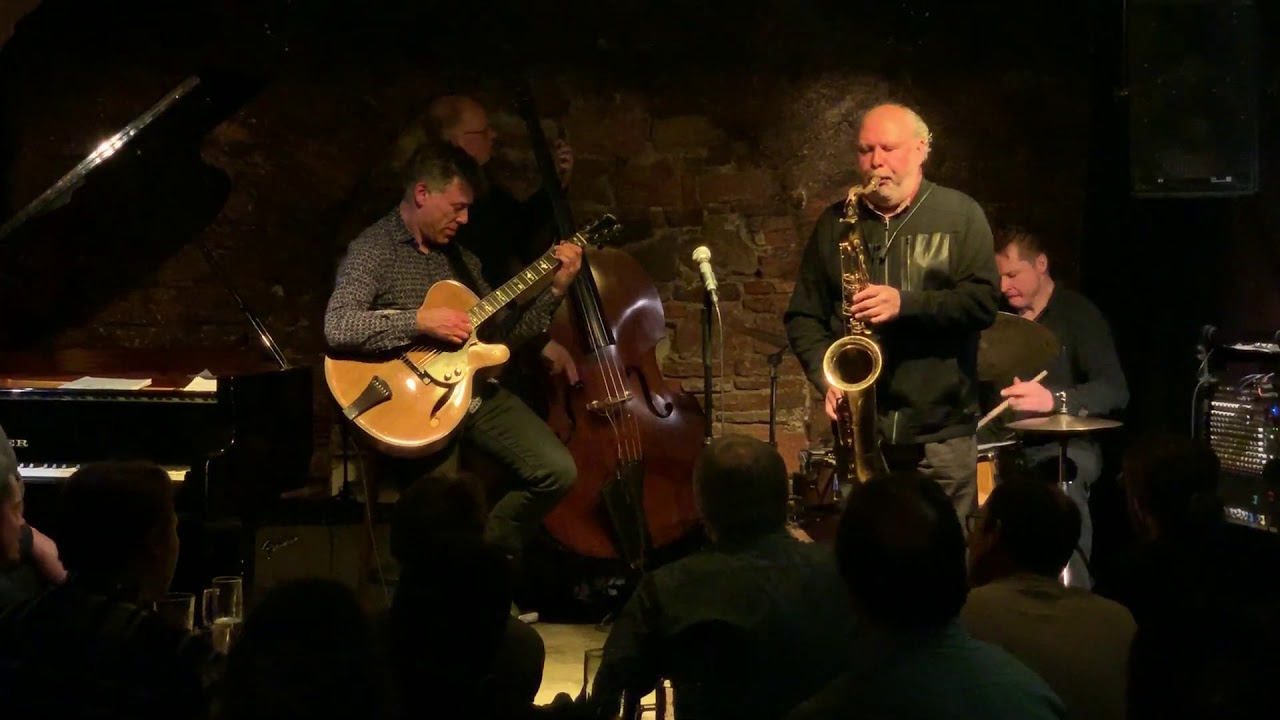 Martin Sasse Trio feat.  Peter Bernstein & Tony Lakatos