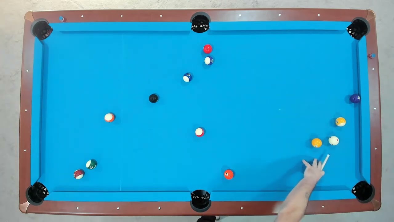 MUDJA I CALE IGRAJU 8 BALL POOL!